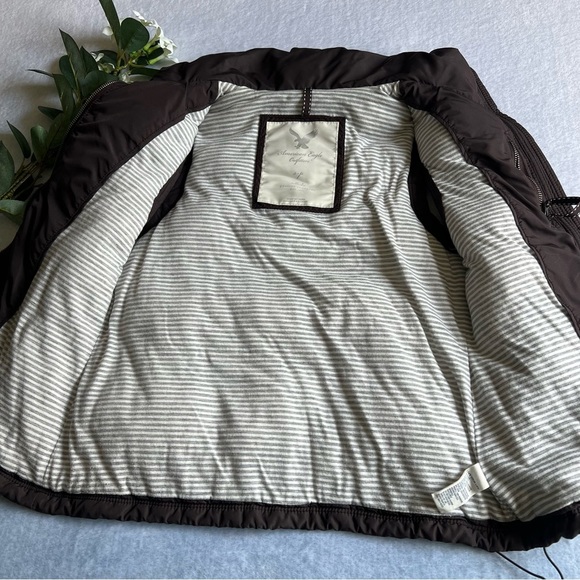 American Eagle Outfitters Cropped Puffer Vest Women's Size Small Brown Full Zip - Picture 6 of 11